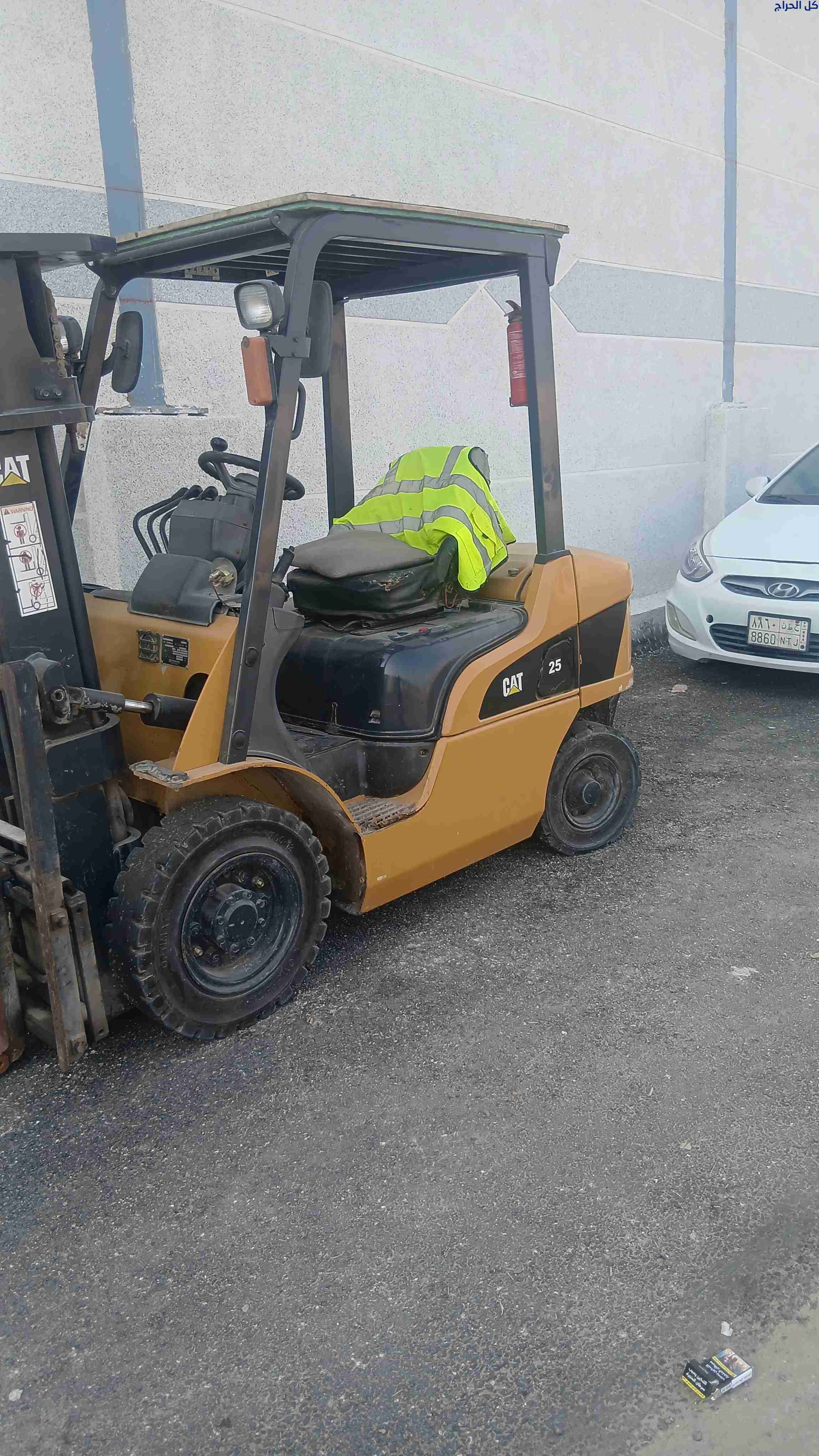 فوركلفت رافعه شوكيه للإيجار الدمام الرياض